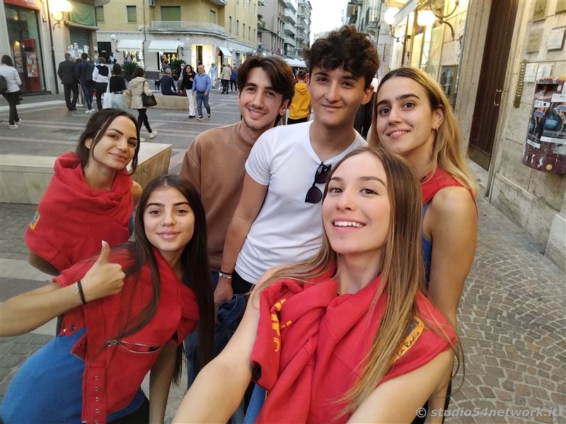 A Cosenza  grande festa su Corso Mazzini e Via Montesanto per il sesto compleanno di MFO 